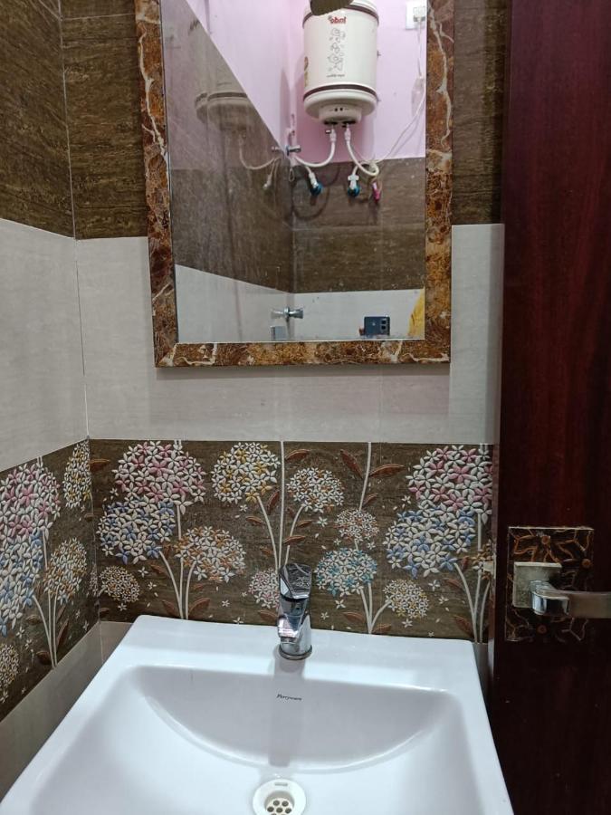 Hotel Subham Residency And Restaurant Биканер Екстериор снимка